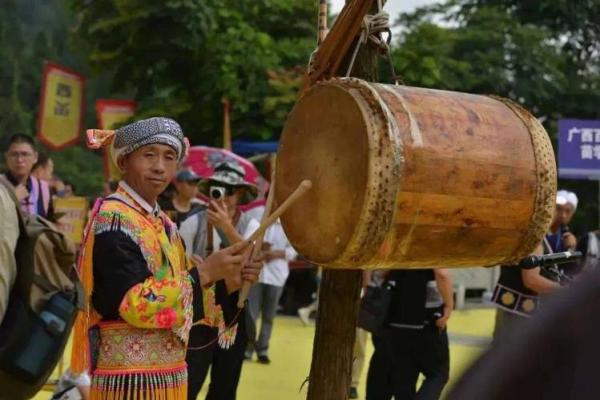 苗族祭祖大典：传承与尊敬的文化仪式