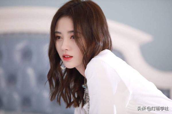 鞠婧祎命理中的反常现象:八字如何突破命运的桎梏? 鞠婧祎命理中的反常现象:八字如何突破命运的桎梏?