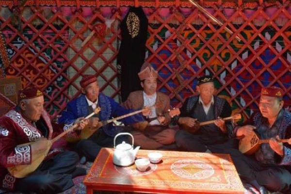 哈萨克族的藏历新年:天文与农耕的交织庆典 哈萨克族的藏历新年:天文与农耕的交织庆典