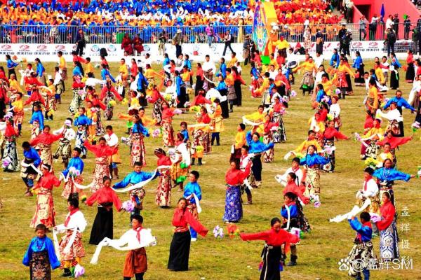 体验藏族节日文化:天文、农耕与习俗的完美结合 体验藏族节日文化:天文、农耕与习俗的完美结合