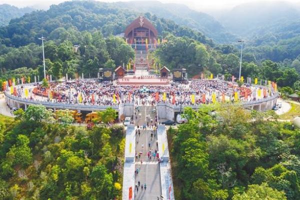 黎族节庆背后的文化密码:从祭祀到欢乐 黎族节庆背后的文化密码:从祭祀到欢乐