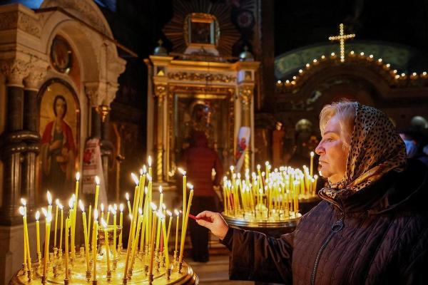 瑞典复活节的宗教仪式与春天的象征 瑞典复活节的宗教仪式与春天的象征