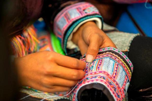 苗族刺绣节:从习俗到艺术的独特表达 苗族刺绣节:从习俗到艺术的独特表达