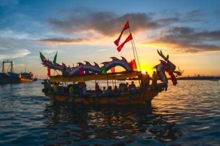 如何在现代生活中传承划龙舟文化