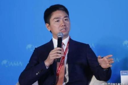 刘强东八字中的命运密码：如何突破命理的局限，实现逆袭